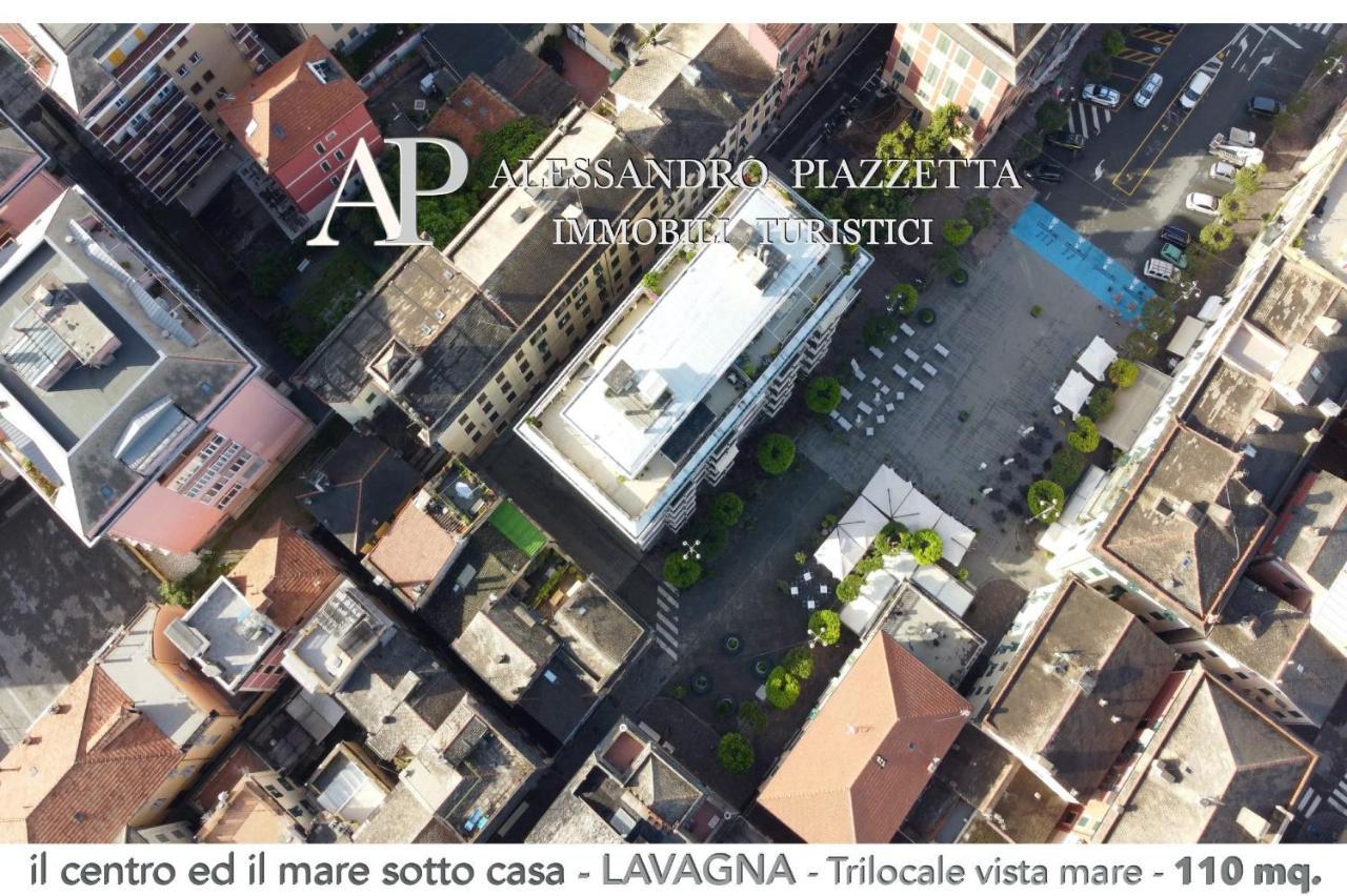 Il Centro Ed Il Mare Sotto Casa Lägenhet Lavagna Exteriör bild